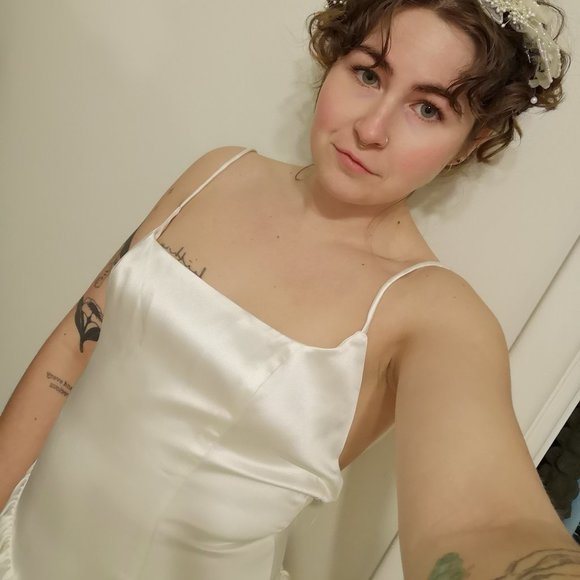 Fame and Partners Drop Waist Wedding Dress - Picture 1 of 7